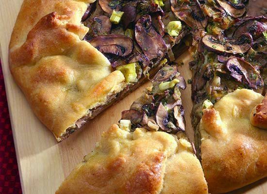A galette is a rustic, free-formed tart that can be made either savory or sweet. This version is filled with sauteed mushrooms and leeks. Serve it with a side salad for lunch or dinner.    <strong>Get the Recipe for <a href="http://www.huffingtonpost.com/2011/10/27/mushroom--leek-galette_n_1049112.html" target="_hplink">Mushroom and Leek Galette</a></strong>