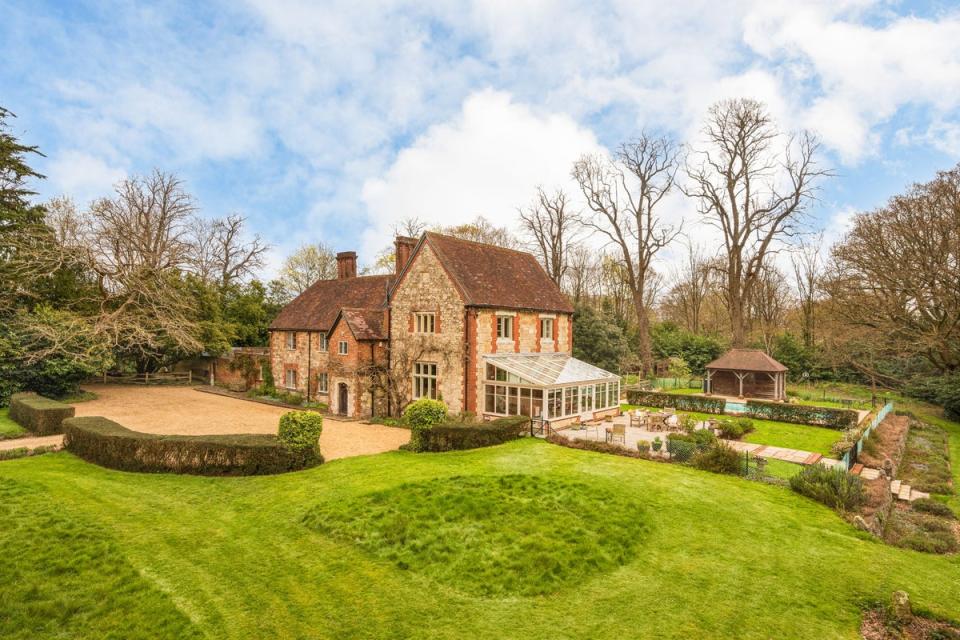 Netley Lodge dates from the 16th century (Kai Carter Estates)