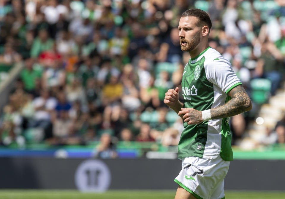 A last minute goal from Martin Boyle gave Hibs a necessary equaliser following an early goal from Lawrence Shankland.