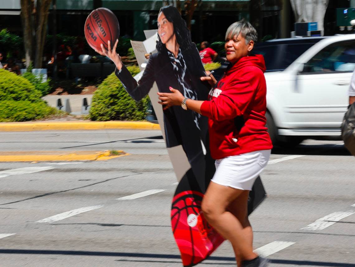 The city of Columbia holds a parade on Main Street to honor the South Carolina women’s basketball team’s 2024 national championship. Tracy Glantz/The State