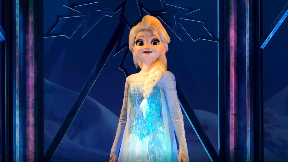 Elsa animatronic at Hong Kong Disneyland