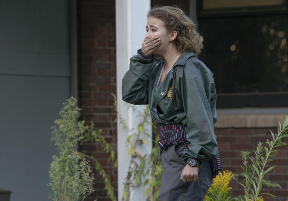 En esta imagen difundida por Paramount Pictures, Millicent Simmonds en una escena de "A Quiet Place Part II". (Jonny Cournoyer/Paramount Pictures vía AP)