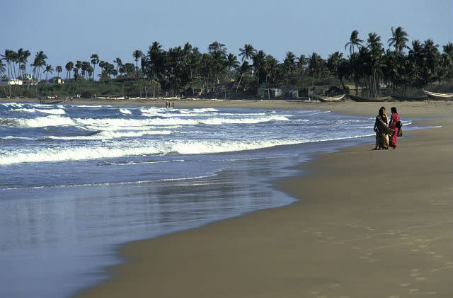 INDE, TAMIL NADU, PLAGE VERS MADRAS