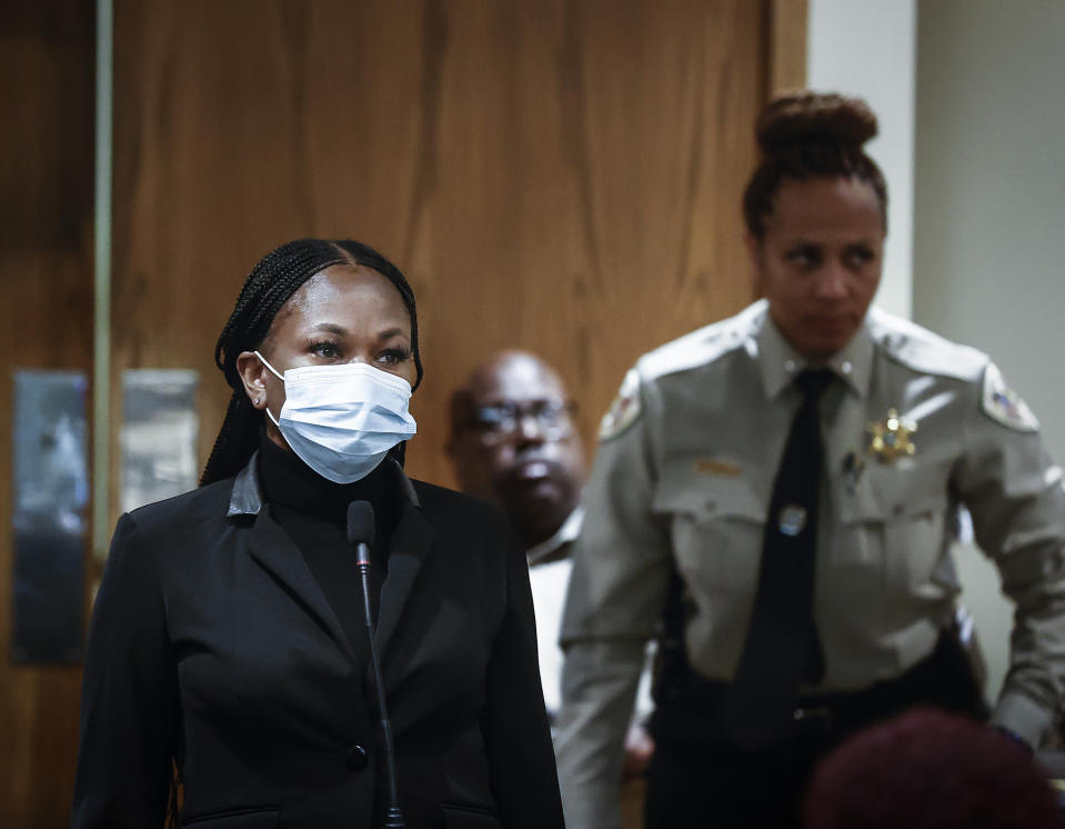 Shelby County Corrections deputy Ebonee Davis, left, appears in court, Friday, Oct. 27, 2023, in Memphis, Tenn., after being charged in the beating and death of Shelby County Jail inmate Gershun Freeman in 2022. (Mark Weber/Daily Memphian via AP)