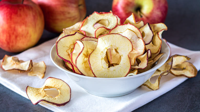 Apple chips in bowl