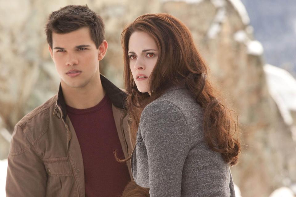 Los Angeles, CA, USA. Kristen Stewart & Taylor Lautner  in the ©Summit Entertainment new movie : The Twilight Saga: Breaking Dawn - Part 2 (2012) Plot: After the birth of Renesmee, the Cullens gather other vampire clans in order to protect the child from a false allegation that puts the family in front of the Volturi. Ref:LMK106-40774-051012 Supplied by LMKMEDIA. Editorial Only. Landmark Media is not the copyright owner of these Film or TV stills but provides a service only for recognised Media outlets. pictures@lmkmedia.com