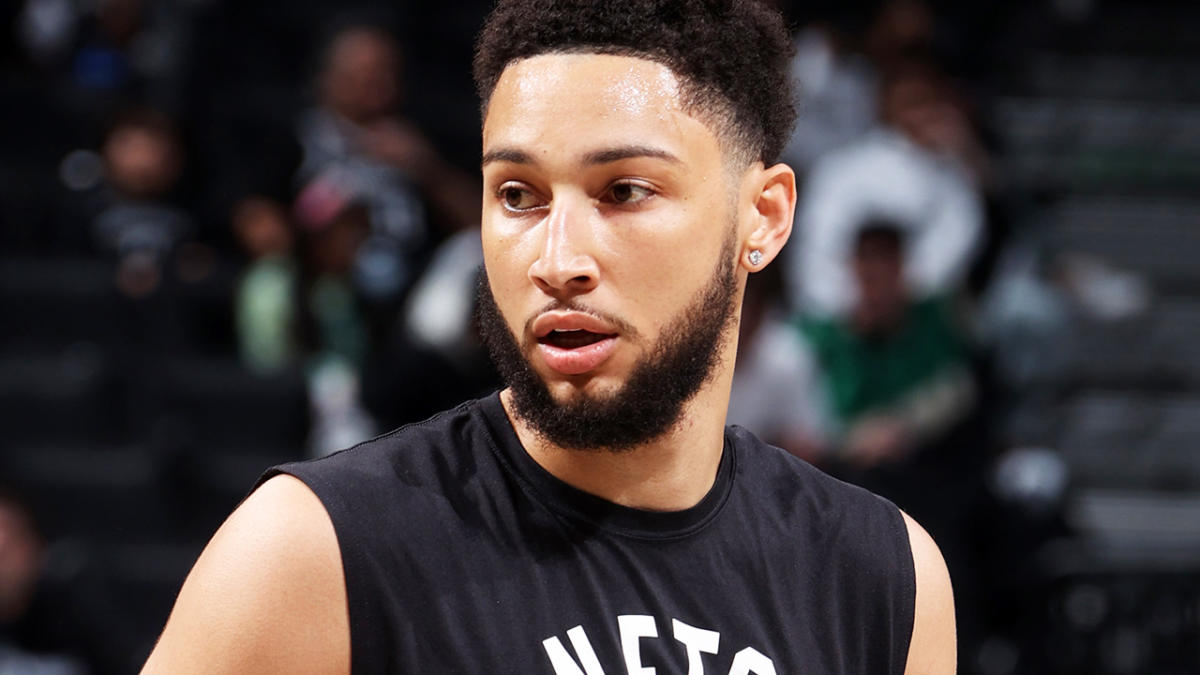 NBA star Ben Simmons' defiantly wears camo pants as he jets into Sydney