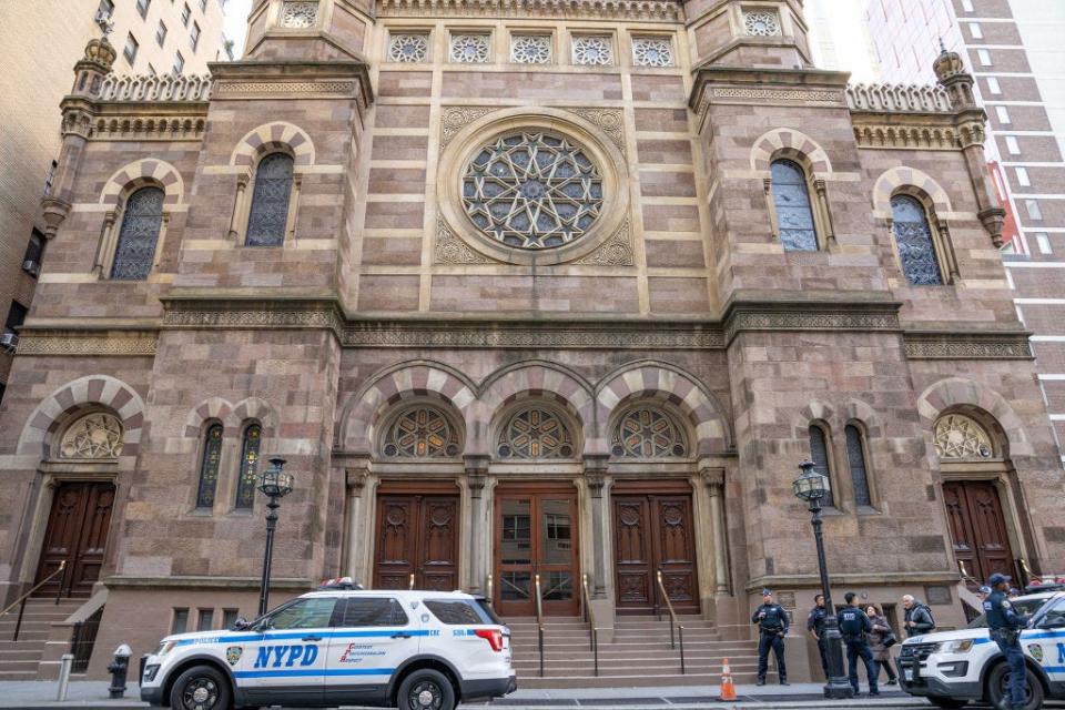 NYPD officers respond to a bomb threat after a man called and stated he placed two backpacks filled with pipe bombs inside of the occupied Central Synagogue located on Lexington Avenue in Manhattan on Saturday, Nov. 11, 2023.