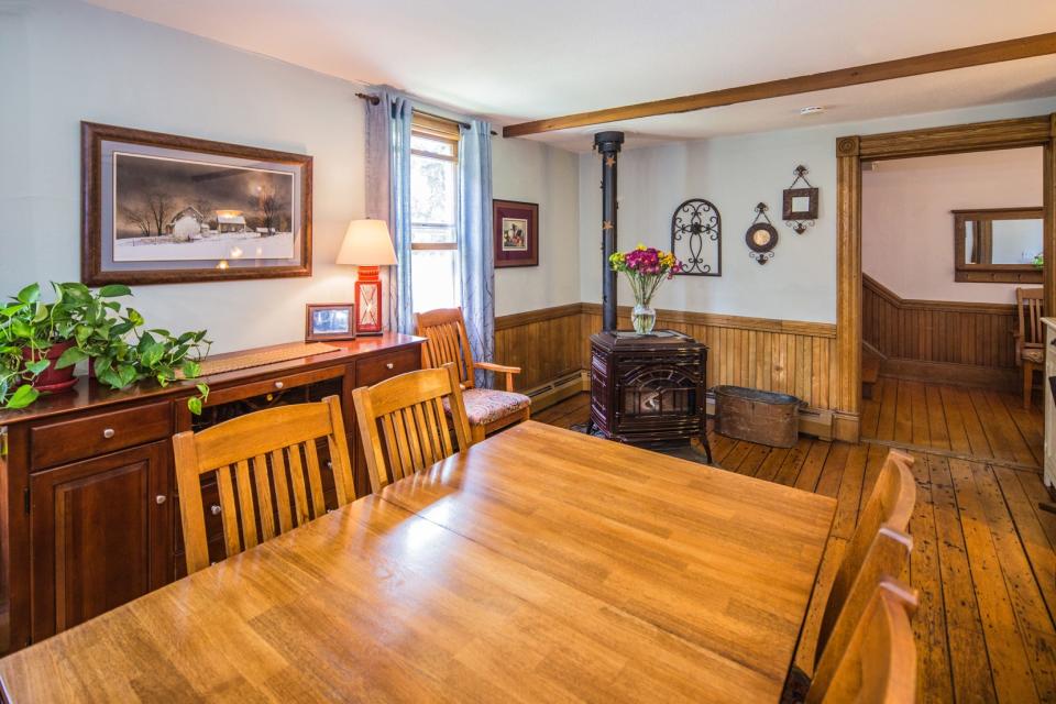 835 Main St, Castleton, VT, 05735