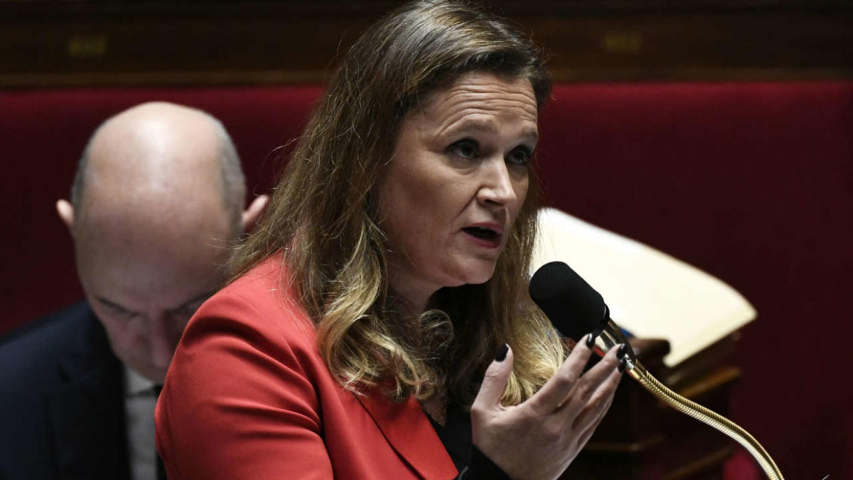 France's Junior Minister for Small and Medium Compagnies, Craft Industries and Tourism Olivia Gregoire speaks during a session of questions to the government at The National Assembly in Paris on November 29, 2022. (Photo by STEPHANE DE SAKUTIN / AFP)