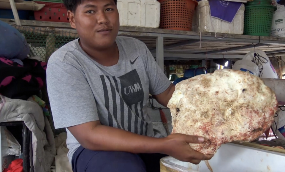 Chalermchai Mahapan, 20, with the ambergris. Source: ViralPress/australscope