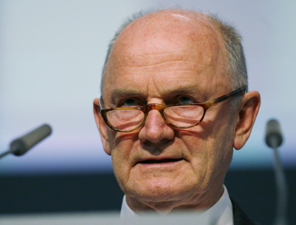 FILE - In a Thursday, Dec. 3, 2009 file photo, Ferdinand Piech, the chairman of the supervisory of the board of VW, delivers his speech during the Volkswagen extraordinary general meeting in Hamburg, northern Germany. Piech has died, according to German media reports Monday, August 26, 2019. He was 82. (AP Photo/Heribert Proepper, File)