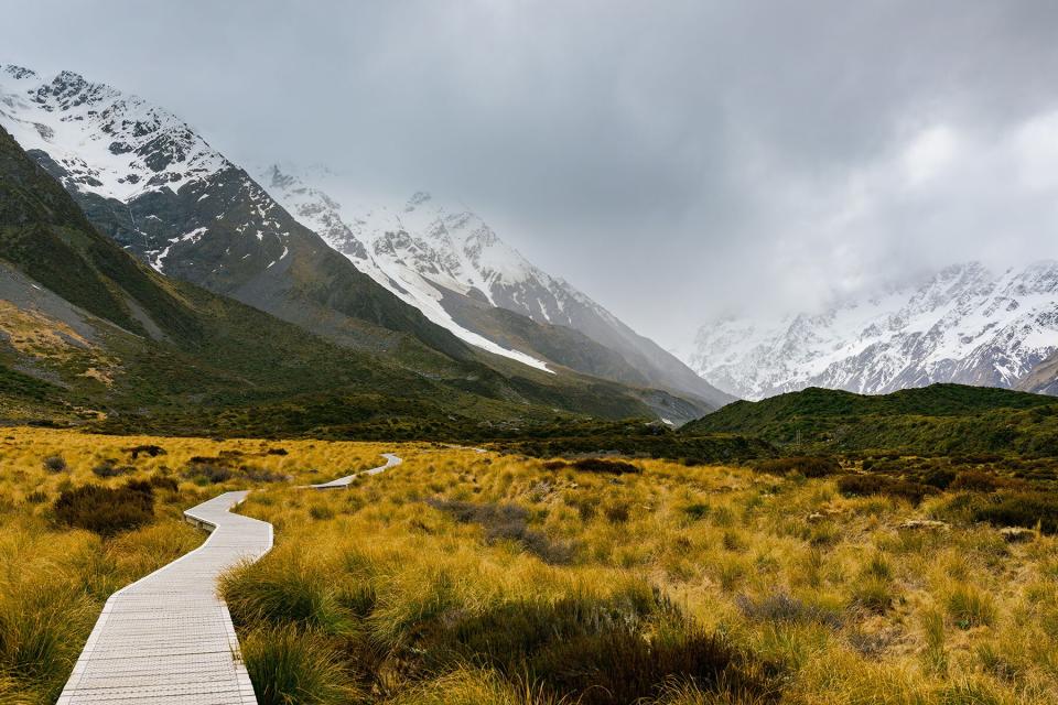 Hooker Valley Track, Aoraki Mount Cook National Park, Aotearoa New Zealand, Cloudy, Day, Spring