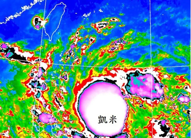 鄭明典直呼凱米颱風近中心對流強烈，相當少見。（圖／中央氣象署提供）