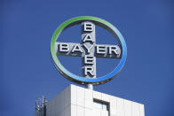<p>Der Bayer-Konzern gehört nicht nur zu den wertvollsten DAX-Unternehmen, sondern auch zu denen mit den zufriedensten Mitarbeitern. Mit 4,21 Punkten hängt der Pharma-Konzern zwar die meisten Konkurrenten ab, für die Spitze reicht es dennoch nicht. (Foto: ddp) </p>