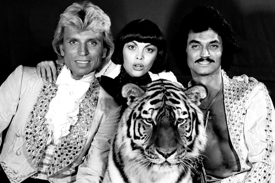 Siegfried & Roy: Remembering the Illusionists' Lives and Careers in Photos