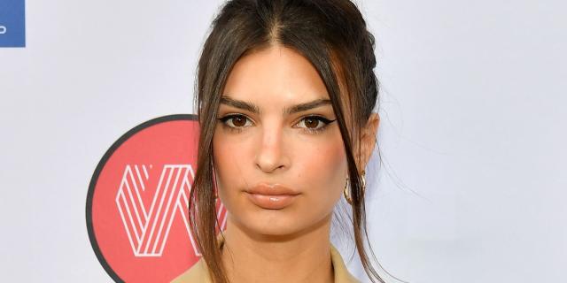 EmRata Is Peach-Emoji-Perfect in a Tiny Black Thong