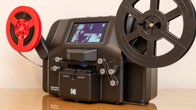 Can You Play a Super 8 Movie on an 8mm Projector? – Kodak Digitizing