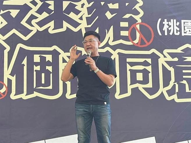 立委江啟臣批民進黨不同意公投綁大選是故意要降低投票率。（呂筱蟬攝）