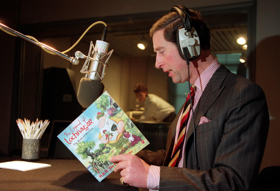 PA NEWS PHOTO 10/2/93  THE PRINCE OF WALES RECORDING THE VOICE-OVER FOR THE 1/2 HOUR FILM OF 