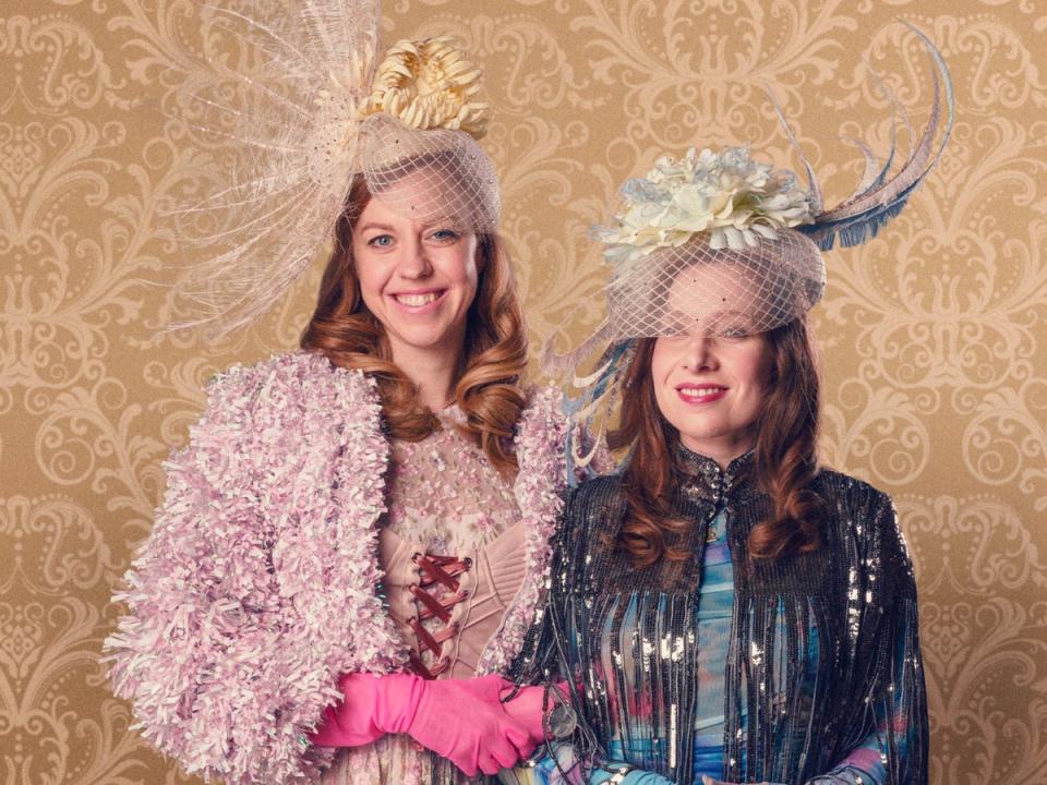 Ellie White and Celeste Dring as Beatrice and Eugenie (Channel 4)
