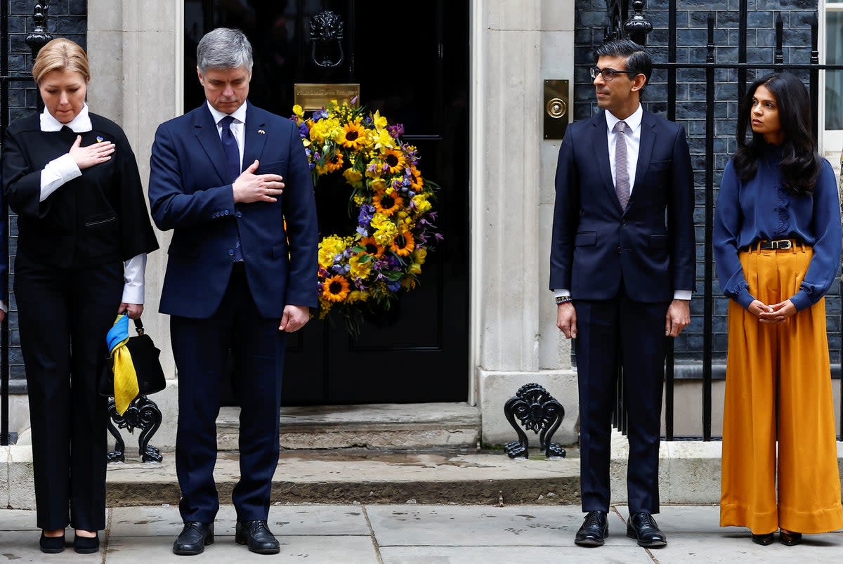 Britain's Prime Minister Rishi Sunak and his wife Akshata Murthy look on as Ukrainian Ambassador to UK Vadym Prystaiko and wife Inna Prystaiko (REUTERS)