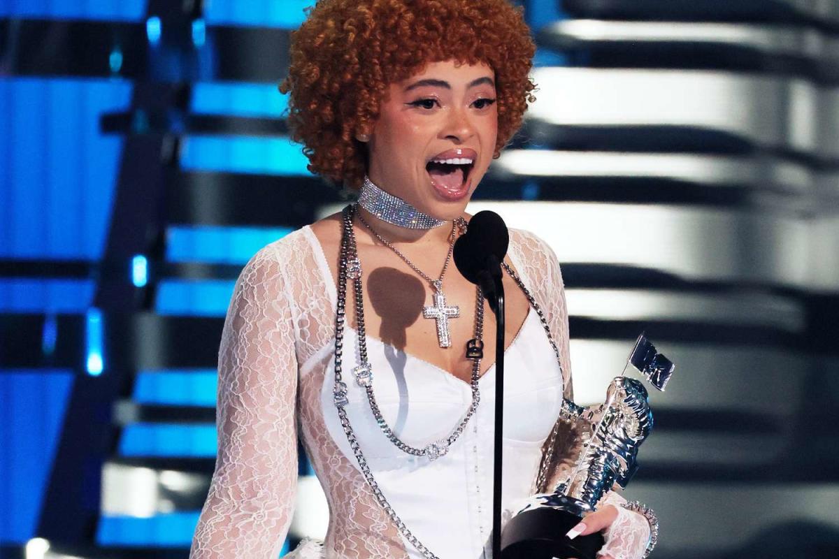 Ice Spice Tears Up as She Wins Best New Artist at the 2023 MTV VMAs