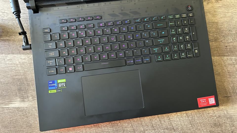 Asus ROG Strix Scar 18 keyboard