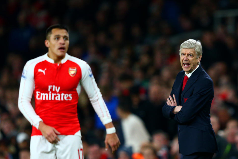 Alexis Sanchez is one of two Arsenal stars that Arsene Wenger must make a tough decision on. (Getty)