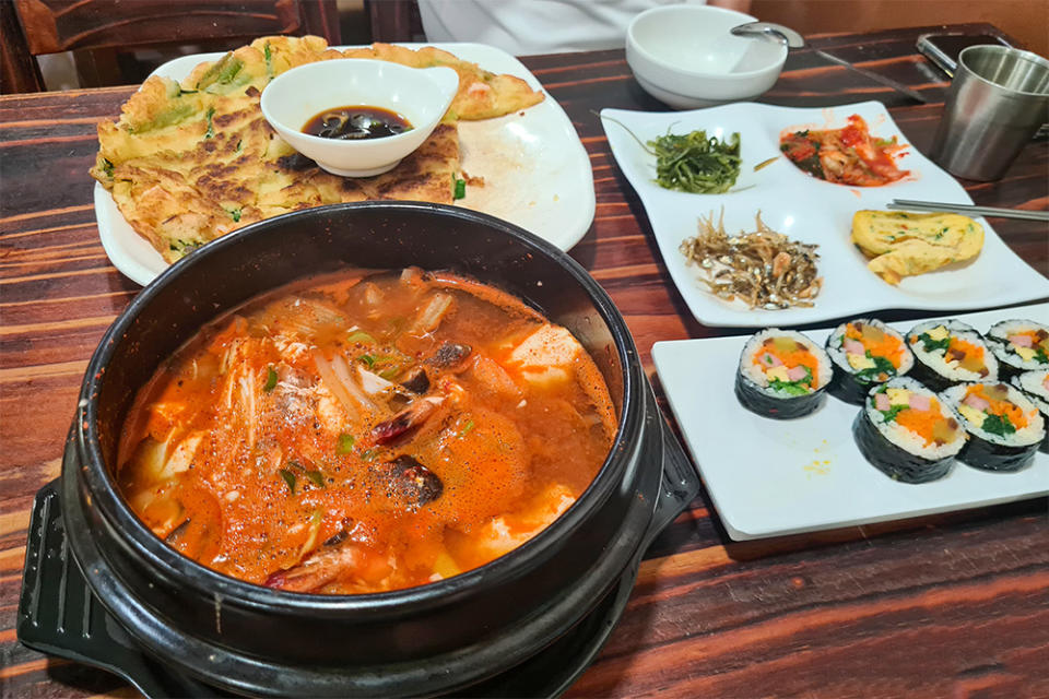 Beauty World - Myung Ga II Food