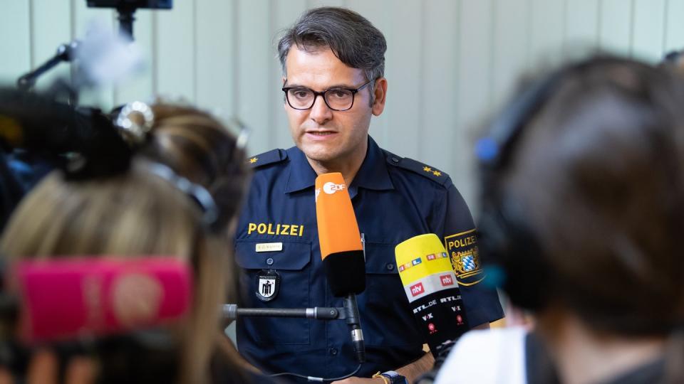 «Wir gehen aktuell davon aus, dass Mutter und Tochter tot sind», sagte Polizeisprecher Marcus da Gloria Martins. Foto: Sven Hoppe