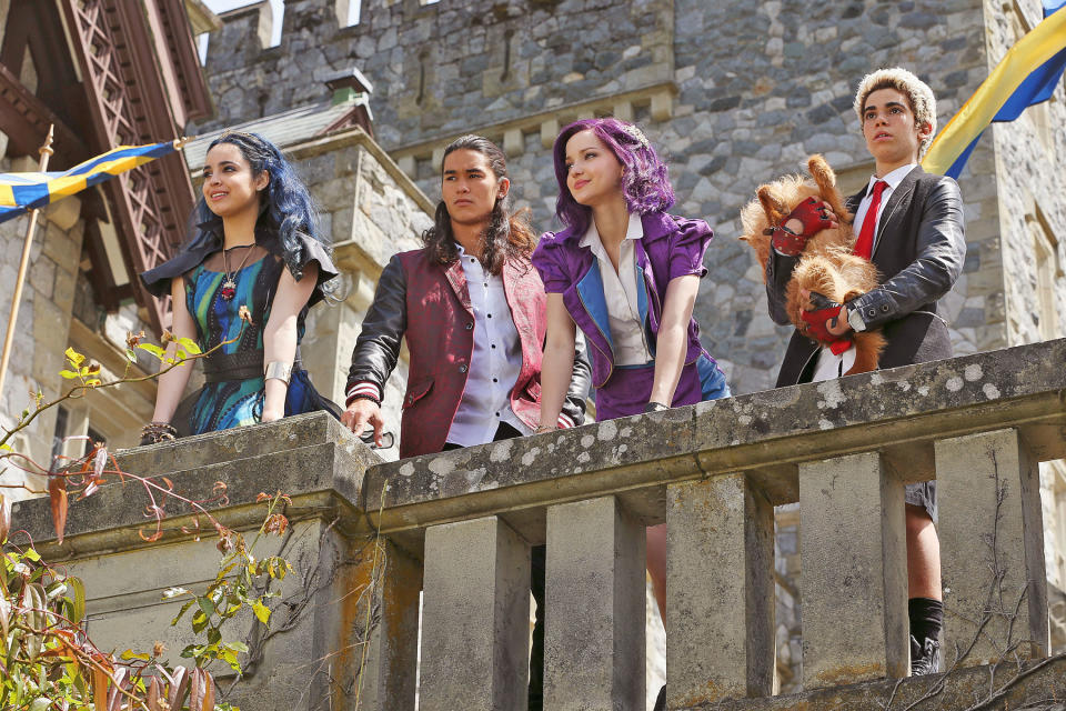 Disney’s ‘The Descendants 2’ cast has been announced and the cast looks AWESOME