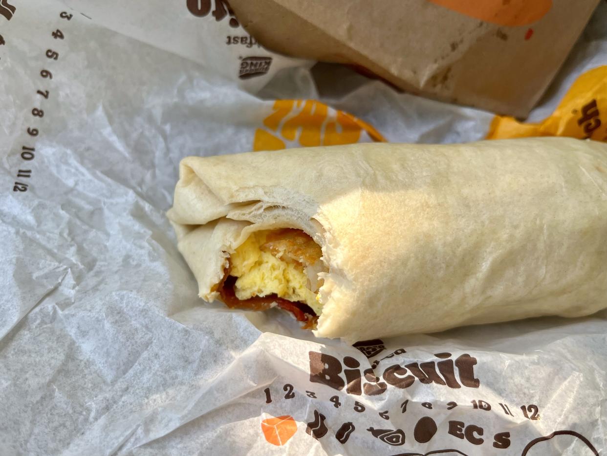 burger king egg-normous breakfast burrito