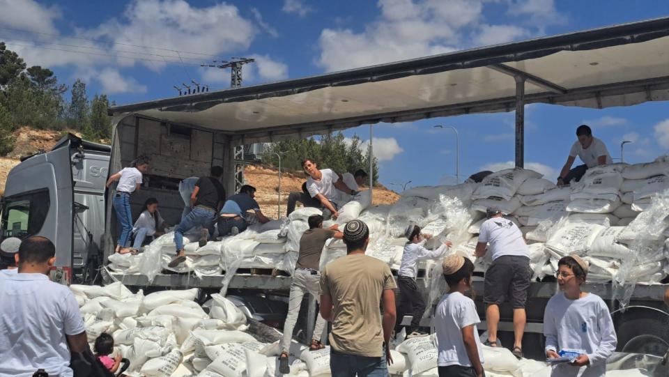 Right-wing Israeli protesters ambushed trucks carrying food supplies that were headed into Gaza on Monday in the latest disruption to humanitarian relief for the war-torn Palestinian territory.  / Credit: Sapir Sluzker Amran, Co-founder of Breaking Walls movement