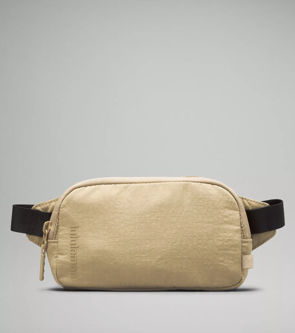 Mini Belt Bag in trench/black (photo via Lululemon)