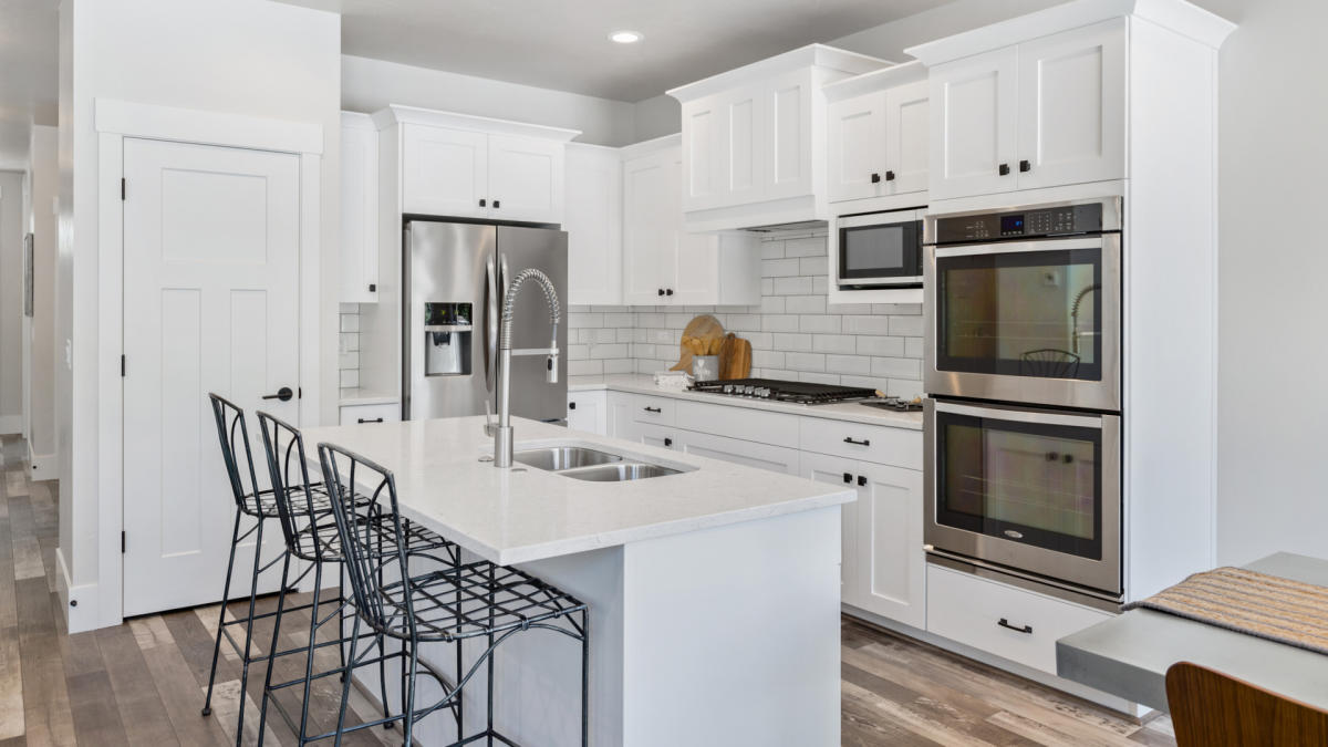 White Kitchens Can Hurt Home Sale Price, Zillow Says