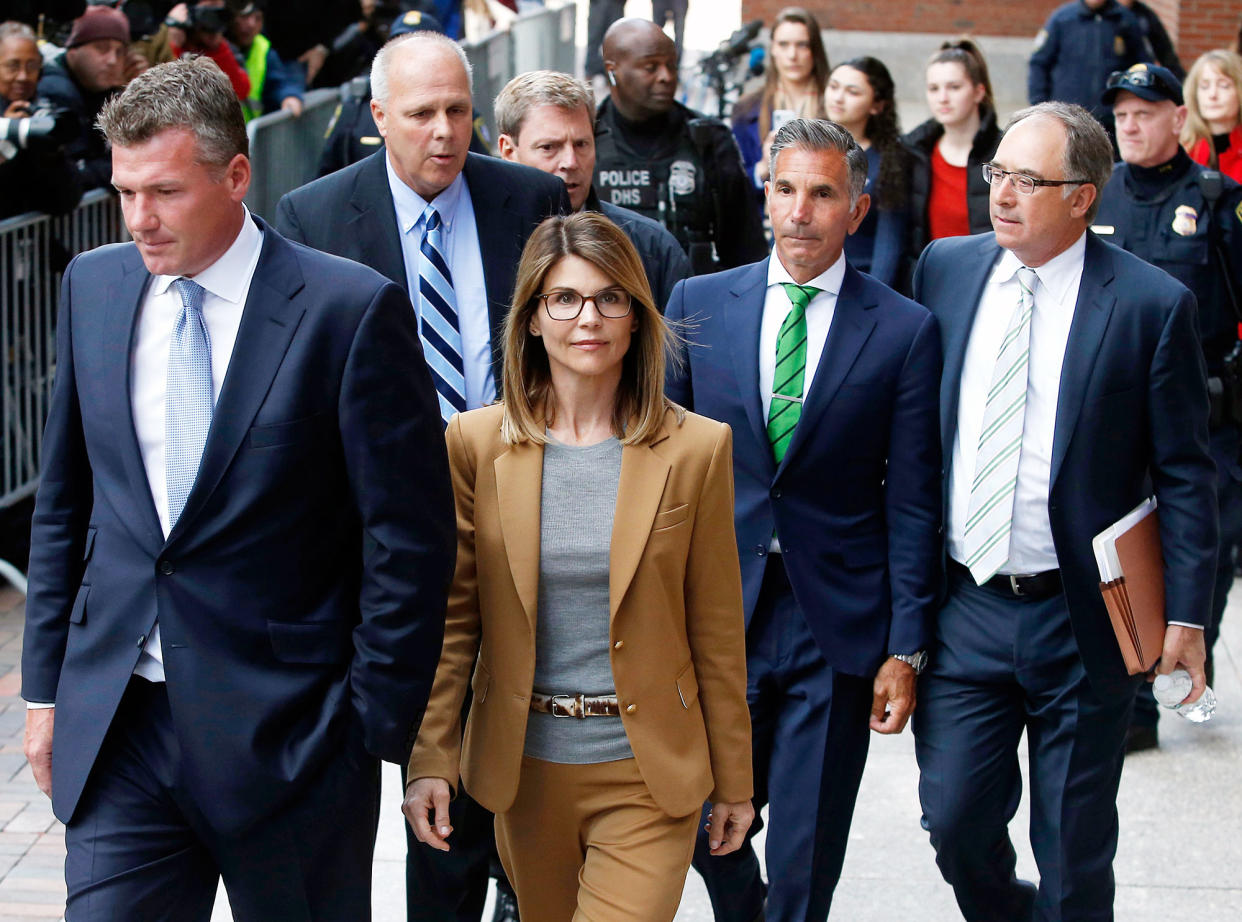 Lori Loughlin Denial Serving Time College Scandal