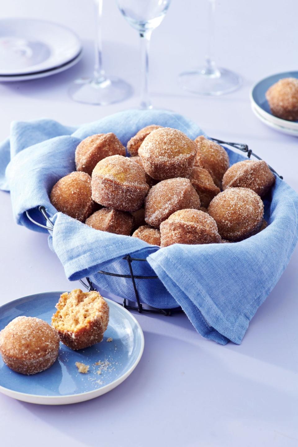 Snickerdoodle Doughnut Hole Muffins