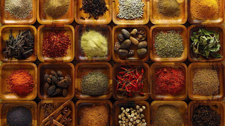 Common curry spices