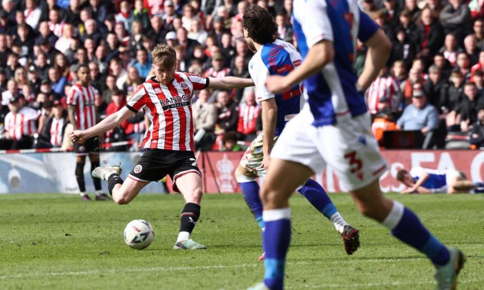 Tommy Doyle scores the winning goal for Sheffield United in injury time.