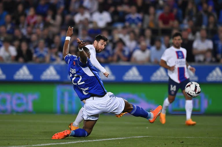 El gol que Messi consiguió contra Strasbourg terminó siendo el decisivo para la consagración de Paris Saint-Germain este sábado en la Ligue 1.