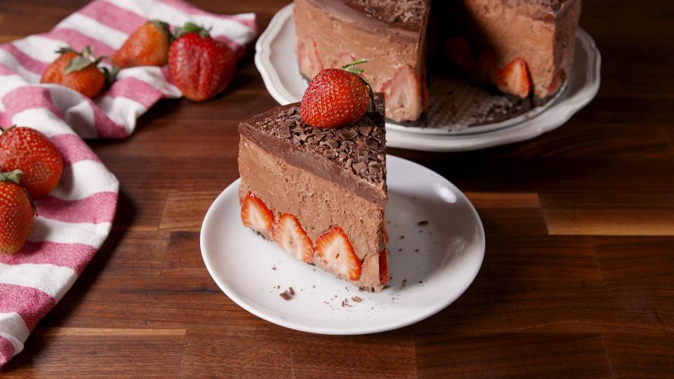 <p>These cakes will satisfy even the most diehard choc-o-holic.</p><p>Still craving chocolate? Try some of our <span>hot cocoa inspired desserts</span>.</p>