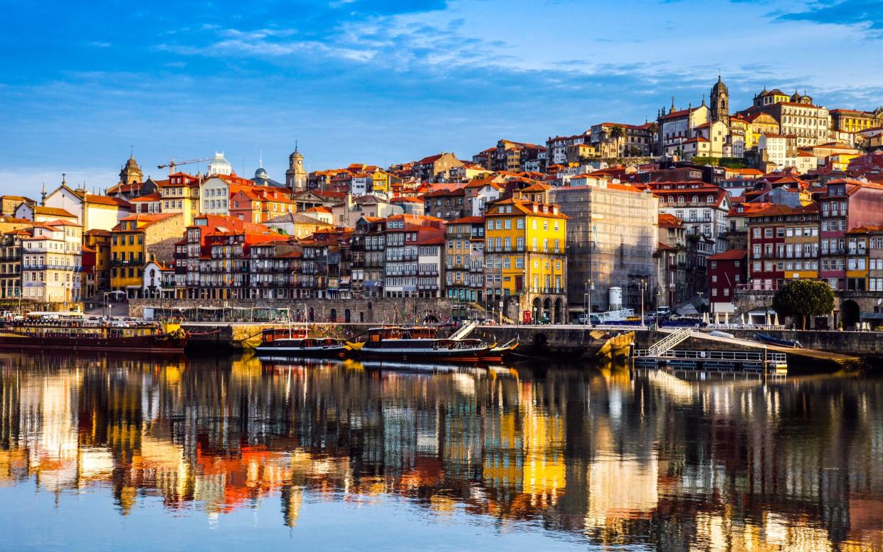 Porto's charming Ribiera neighbourhood - Leonardo Patrizi