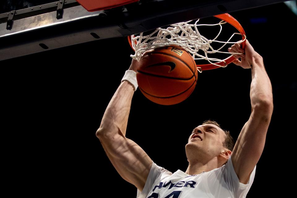 Xavier Musketeers forward Jack Nunge (24) dunks in the first half of the NCAA men's Basketball game, Saturday, March 5, 2022, at Cintas Center in Cincinnati. 