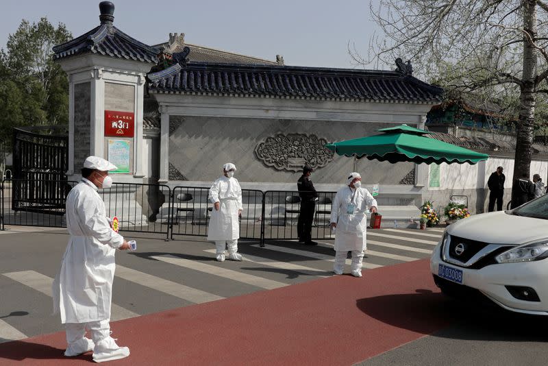 China mourns for coronavirus (COVID-19) victims on Qingming tomb sweeping festival