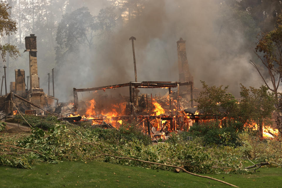 Image: Cluster Of Destructive Wildfires Burns Through Napa And Sonoma Counties In California (Justin Sullivan / Getty Images)