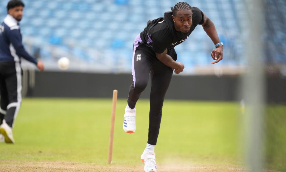 <span>Jofra Archer is poised to return for England against Pakistan at Headingley.</span><span>Photograph: Danny Lawson/PA</span>