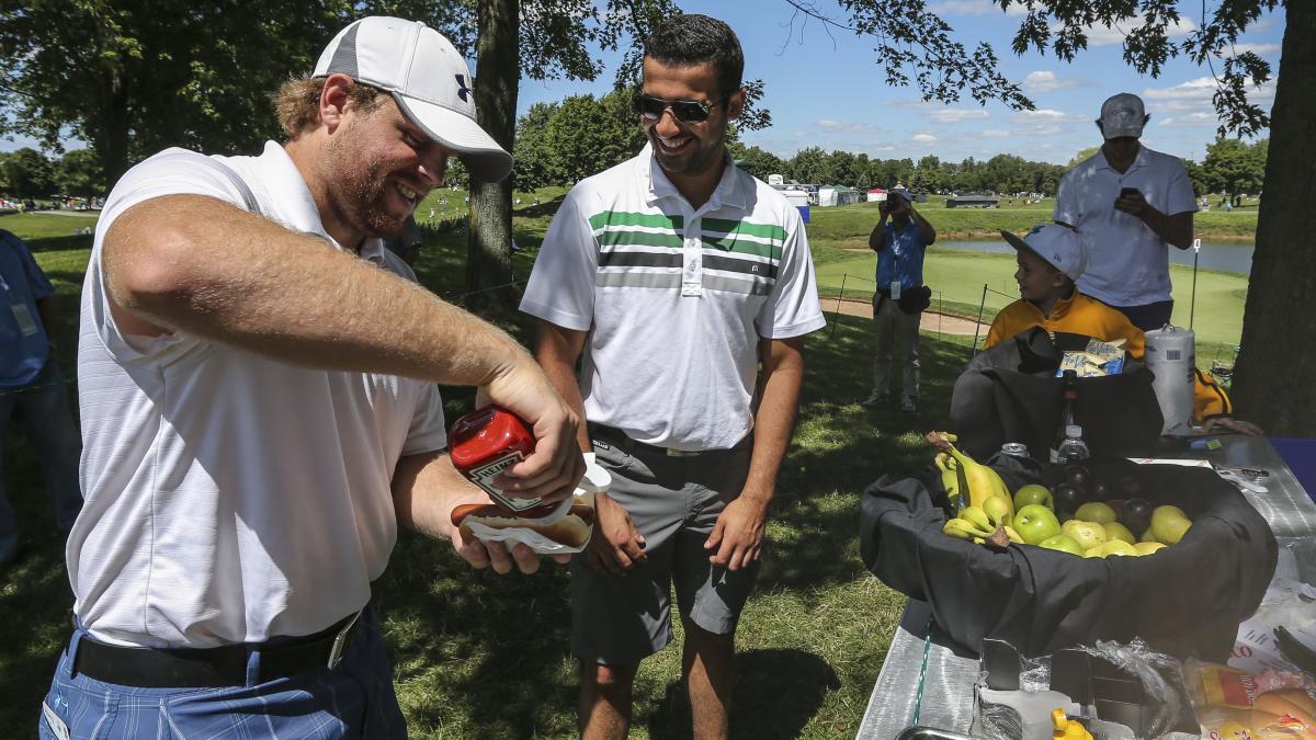 Phil Kessel Caught Keeping Up With His Strict Off-Season Diet