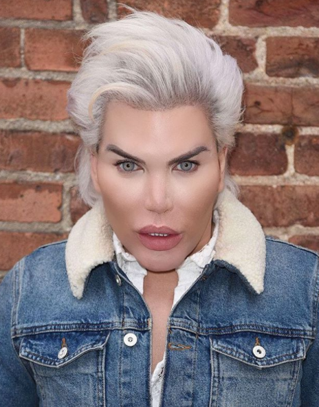 He gained his nickname the Human Ken Doll after having hundreds of cosmetic procedures. Photo: Instagram/rodrigoalvesuk