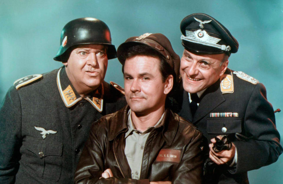 La star de "Hogan's Heroes", Bob Crane, est décédé à l'âge de 49 ans, le 29 juin 1978, à Scottsdale, en Arizona. Son corps a été retrouvé par son partenaire d'écran de "Beginner's Luck", Victoria Ann Berry. Crane avait été attaqué avec une arme qui n'a jamais été identifiée, et un cordon électrique était attaché autour de son cou. À ce jour, l'affaire n'a toujours pas été résolue.